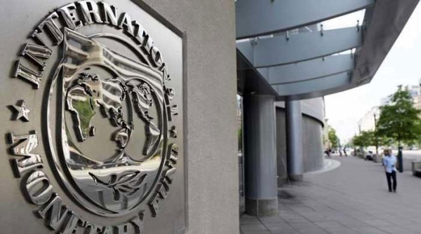 صندوق النقد الدولي يرفع توقعاته للنمو العالمي ويحذر من تفاوت في التعافي