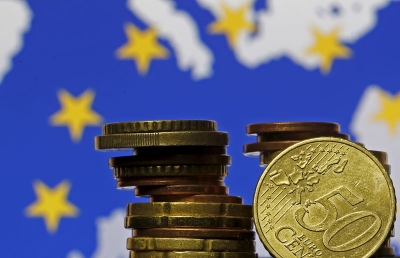 &quot;صقور&quot; المركزي الأوروبي يعارضون الرهانات على تخفيض الفائدة مبكراً