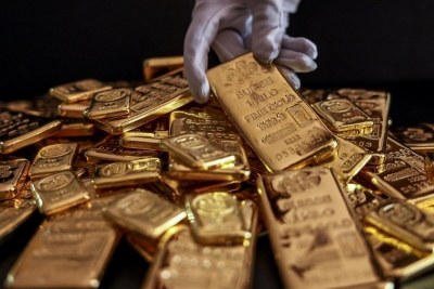 الذهب يرتفع مع تزايد جاذبية الملاذ الامن بعد الهجوم الاسرائيلي على ايران