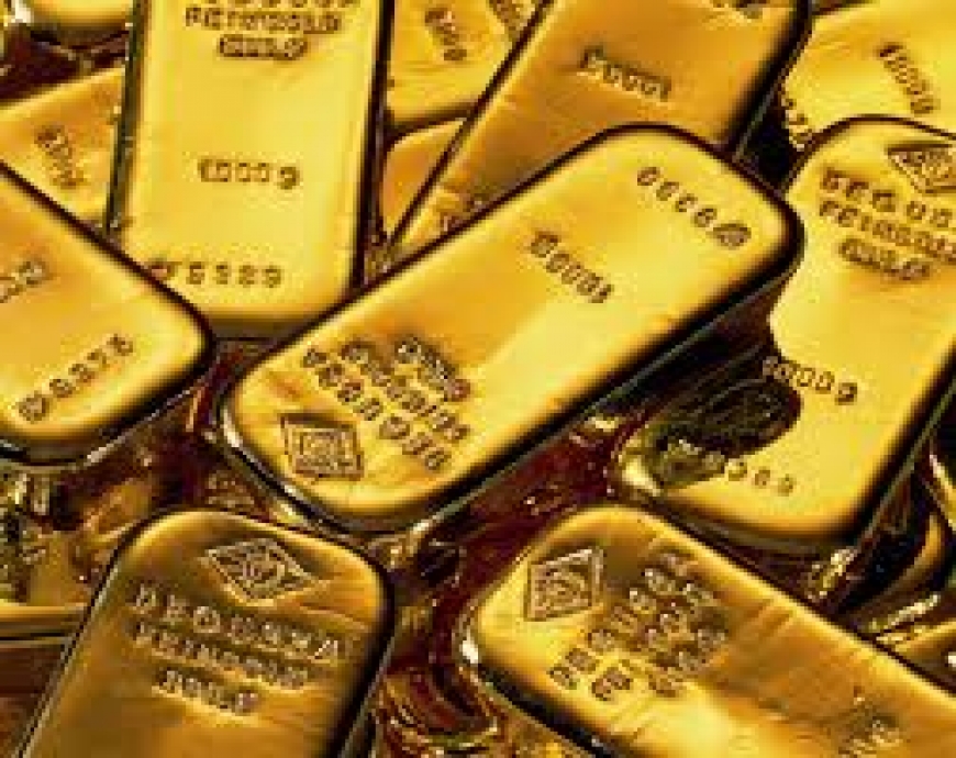 الذهب ينخفض مع قوة الدولار والتي طغت على ضعف الاسهم