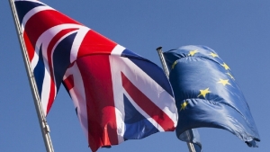 قال الوزير إن بريطانيا بحاجة إلى الاتحاد الأوروبي للتحرك نحو اتفاق تجاري متبادل المنفعة