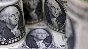 الدولار يتجه للاسبوع الثالث من المكاسب حيث تلوح محادثات الديون الامريكية في الافق