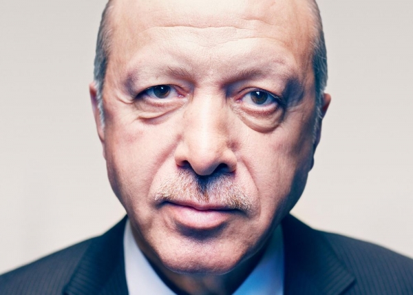 بلومبرج: إردوغان أنقذ تركيا وإرتقى بمستوى المعيشة. إذن، ما الذي يحدث؟