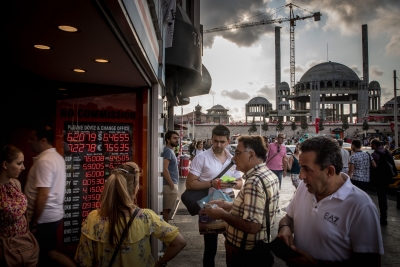 تخفيض أسعار الفائدة في تركيا لم يعد مستبعدا وسط سياسات تيسيرية عالميا