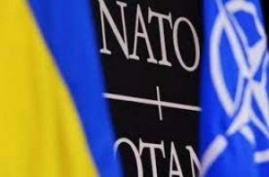 ستولتنبرغ : الناتو ليس لديه خطط لإرسال قوات إلى أوكرانيا