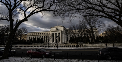 الفيدرالي يرفع سعر الفائدة نصف بالمئة ويتوقع معركة طويلة مع التضخم