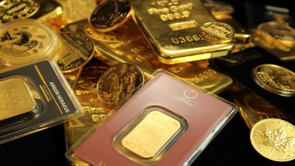 الذهب يتطلع لاول ارتفاع اسبوعي في اربعة اسابيع بفضل تباطؤ التضخم الامريكي