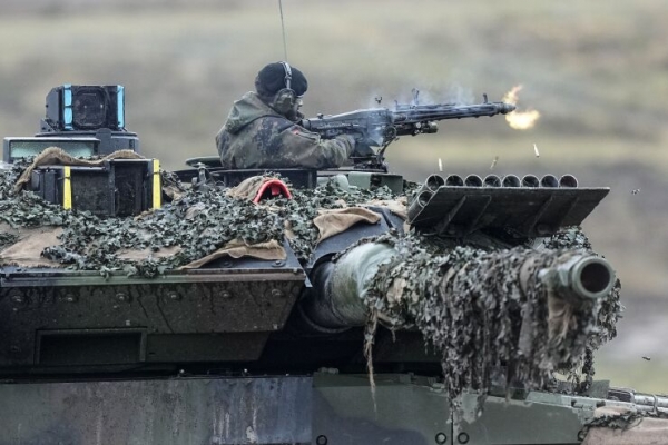 مصدر أمني : دبابات ألمانية من طراز &quot;ليوبارد 2&quot; وصلت إلى أوكرانيا