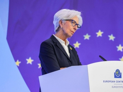 لاجارد تعيد التأكيد على خطة المركزي الأوروبي لرفع أسعار الفائدة