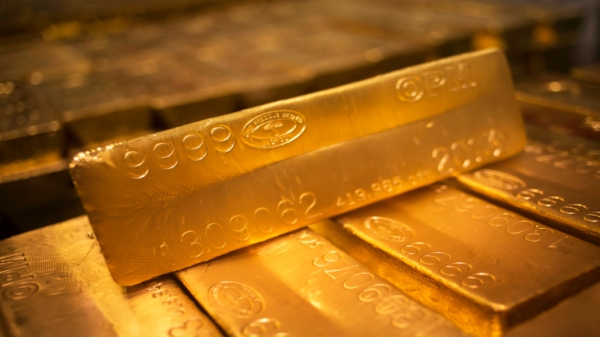 الذهب باق تحت 1900 دولار مع استقرار الدولار