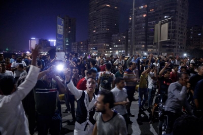 الأسهم المصرية تتكبد أكبر خسارة منذ 2016 بعد إحتجاجات
