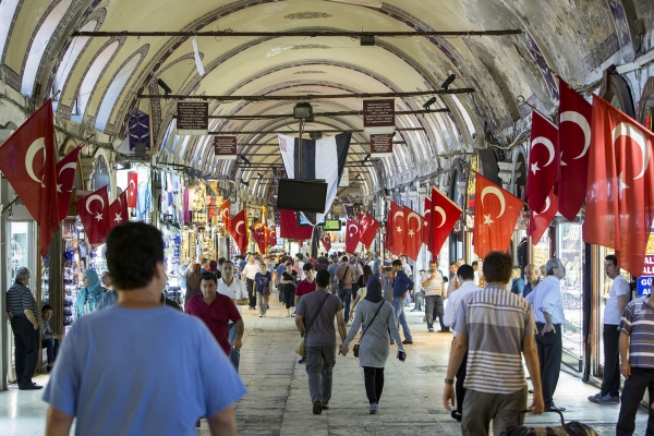 بلومبرج: النمو التضخمي لتركيا يعني ان إردوجان في سباق مع الزمن