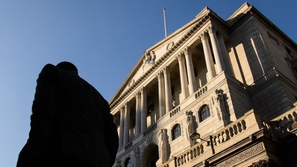 بنك انجلترا يدرس تبني أسعار الفائدة السالبة مع تزايد المخاطر الاقتصادية