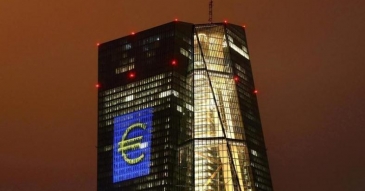 بلومبرج: بعض مسؤولي المركزي الأوروبي يطالبون بإشارة أوضح بشأن أسعار الفائدة