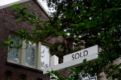 مبيعات المنازل الجديدة الأمريكية تقفز بفضل فوائد الرهن العقاري