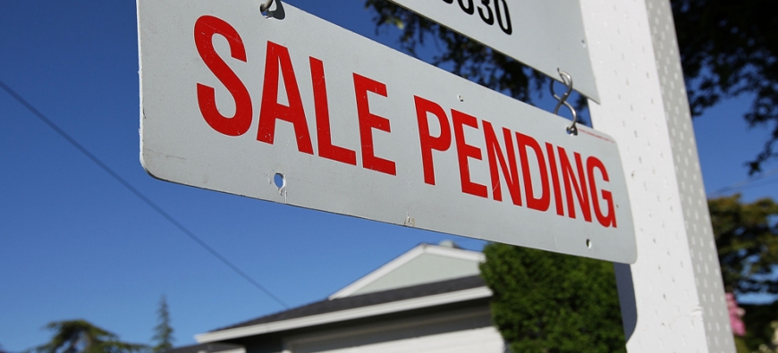 مبيعات المنازل المؤجلة الأمريكية تهبط في أغسطس لأدنى مستوى في عام ونصف