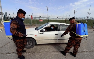 العراق يمدد وقف الطيران وحظر السفر للحد من انتشار كورونا