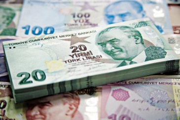 تركيا تفاجيء الأسواق بزيادة أكبر من المتوقع لأسعار الفائدة لدعم الليرة