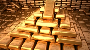 مكاسب الذهب بسبب توترات تجارية جديدة و رهانات خفض سعر الفائدة الفيدرالية