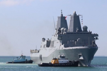 الولايات المتحدة تدعم قواتها البحرية قرب سوريا مع استمرار التوترات