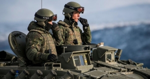 دول الناتو تضع قواتها في حالة تأهب وتعزز أوروبا الشرقية