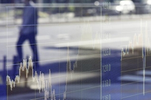 الأسهم الأمريكية تتراجع وسط تأهب لأي تلميحات من الفيدرالي بشأن سحب التحفيز