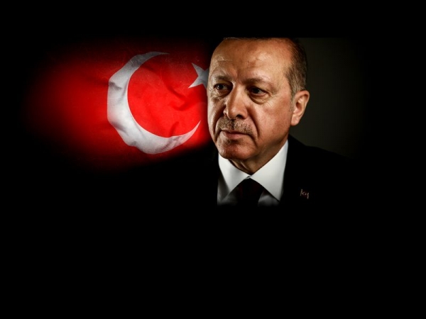 الليرة تستقبل انتصار أردوغان بالهبوط إلى مستويات قياسية جديدة