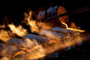 الذهب يسجل مستوى قياسياً في مستهل الربع الثاني