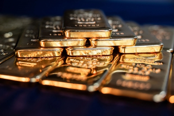 الذهب يواصل تراجعاته مع تصاعد مخاوف التضخم وتبدد رهانات خفض الفائدة