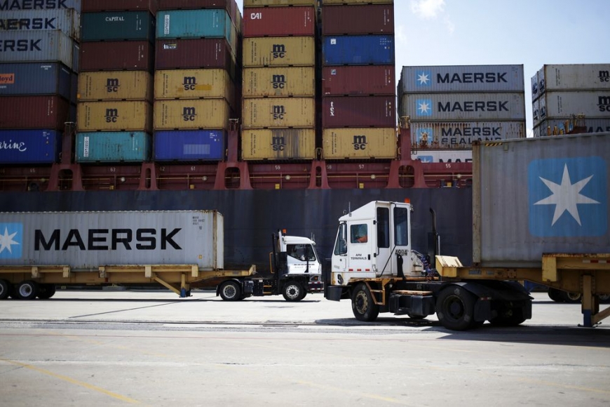 العجز التجاري الأمريكي يرتفع مع تجاوز الواردات بفارق طفيف الصادرات