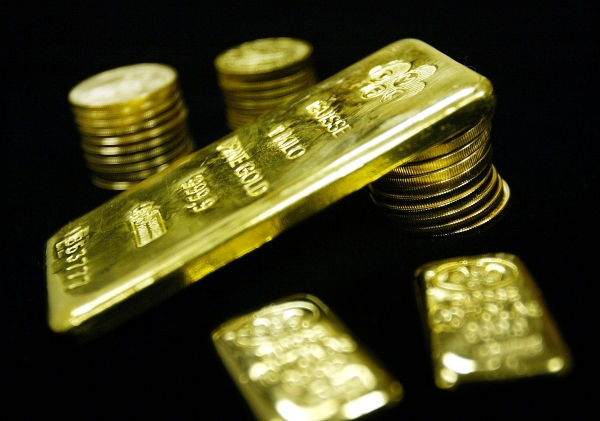 اسعار الذهب تتراجع بفعل توقعات زيادات الفائدة الامريكية