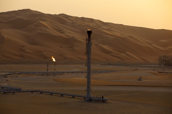 صعود النفط بعد تمسك السعودية وروسيا بتخفيض الإمدادات