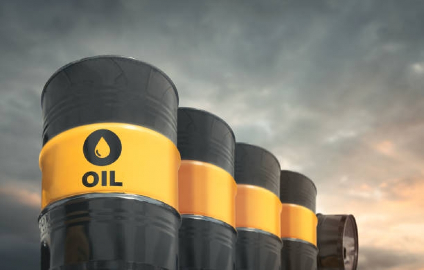 النفط يرتفع مع تزايد المخاطر الجيوسياسية والتي تؤدي لتفاقم المخاوف بشأن الامدادات
