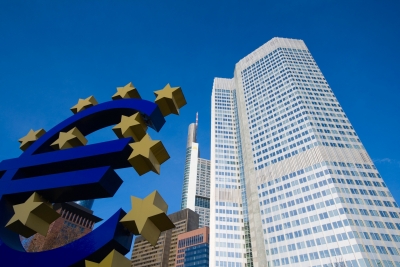 نشاط الاعمال في منطقة اليورو يتراجع مرة اخرى في نوفمبر ويثير مخاوف الركود
