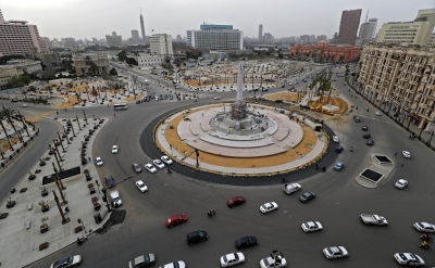 ارتفاع عجز المعاملات الجارية لمصر مع تهاوي إيرادات السياحة في العام المالي 20/21