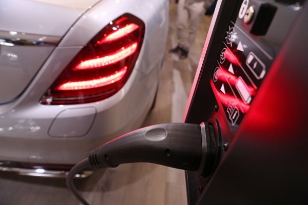 مشروع القانون الضريبي الأمريكي يقترح إنهاء إعفاءات ضريبية للسيارات الكهربائية