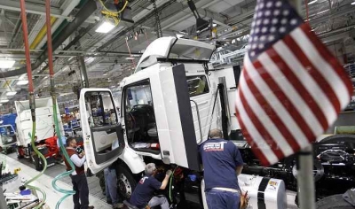 نشاط المصانع الأمريكية ينكمش للشهر ال14 على التوالي