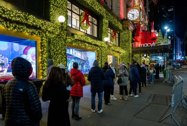 انكماش مبيعات التجزئة الأمريكية في يناير