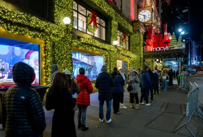 انكماش مبيعات التجزئة الأمريكية في يناير