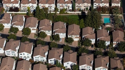 مبيعات المنازل الأمريكية المرتقبة تستقر عند أدنى مستوى على الإطلاق