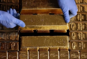 الذهب يواصل زخم الصعود مع تحول التركيز إلى مخاطر النمو الاقتصادي