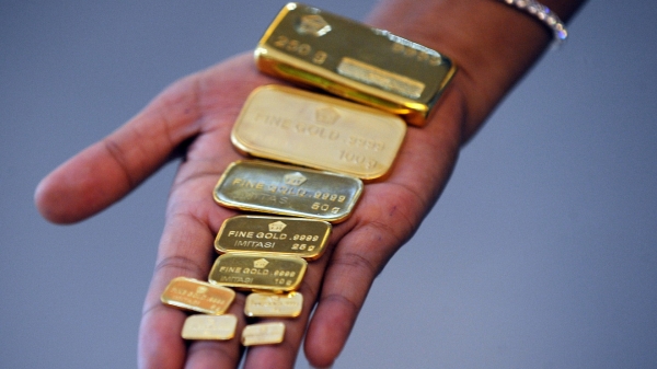 الذهب يواجه أكبر انخفاض شهري منذ أواخر2008 بفعل موقف الاحتياطي الفيدرالي المتشدد