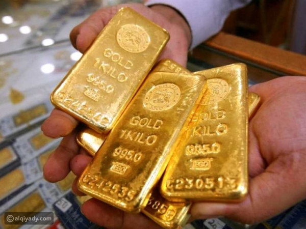الذهب يتراجع بفعل مخاوف التضخم الناجم عن ارتفاع النفط ، والتركيز على التطورات الأمريكية الايرانية