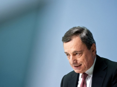 المركزي الأوروبي يضخ مزيدا من التحفيز ودراغي يكشف عن توقعات مخفضة